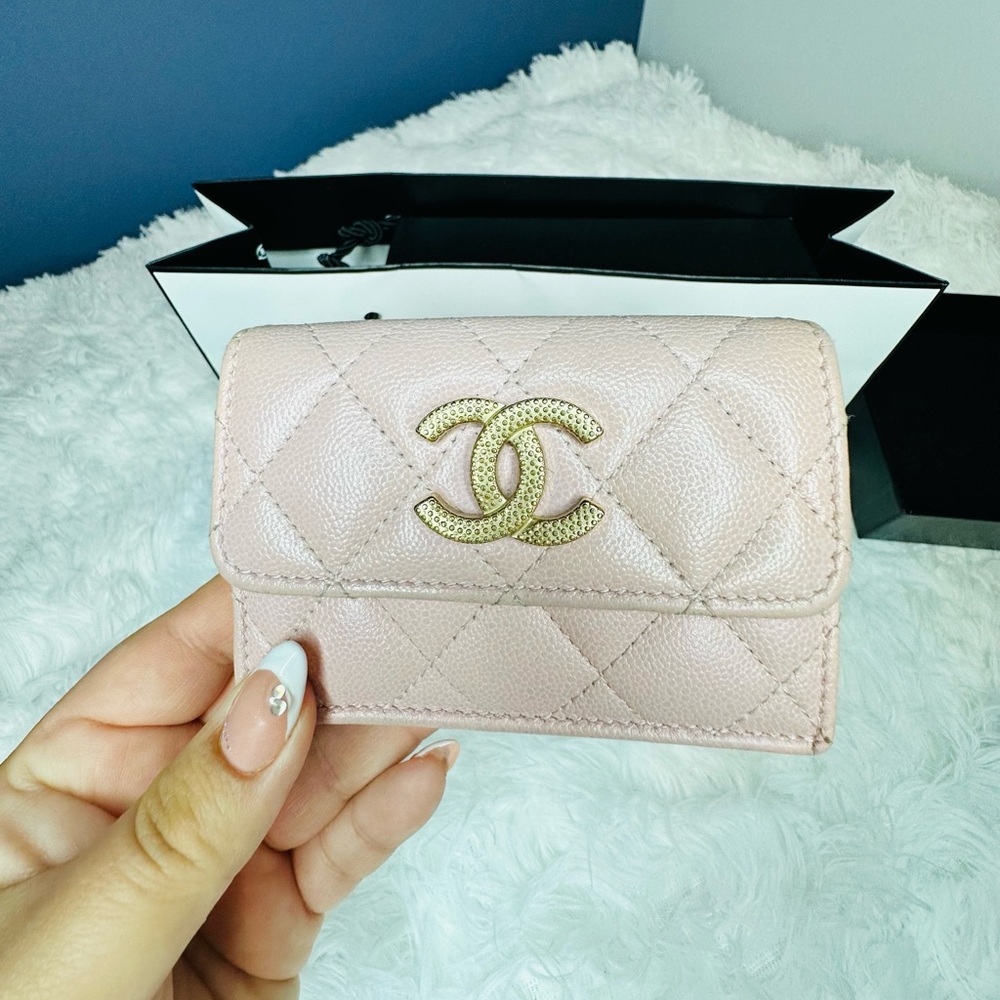 Auth RARE Chanel Caviar Quilted Classic Flap Trifold Wallet Rose Clair